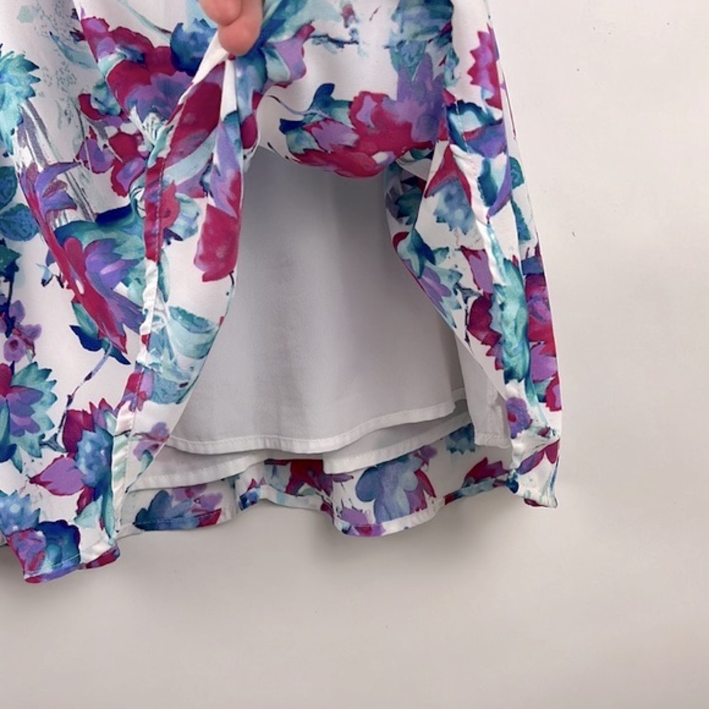 FOREVER 21 Vintage style Floral Shirt Dress Size flattering and skimming… - Picture 8 of 9